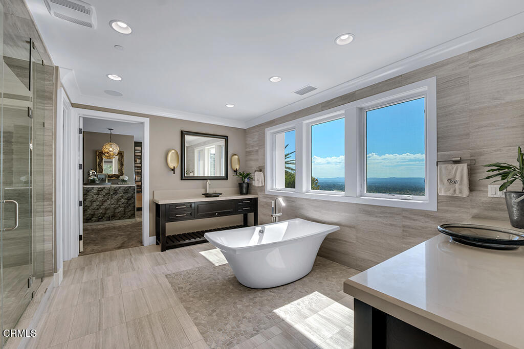 11735 N Manchester Way