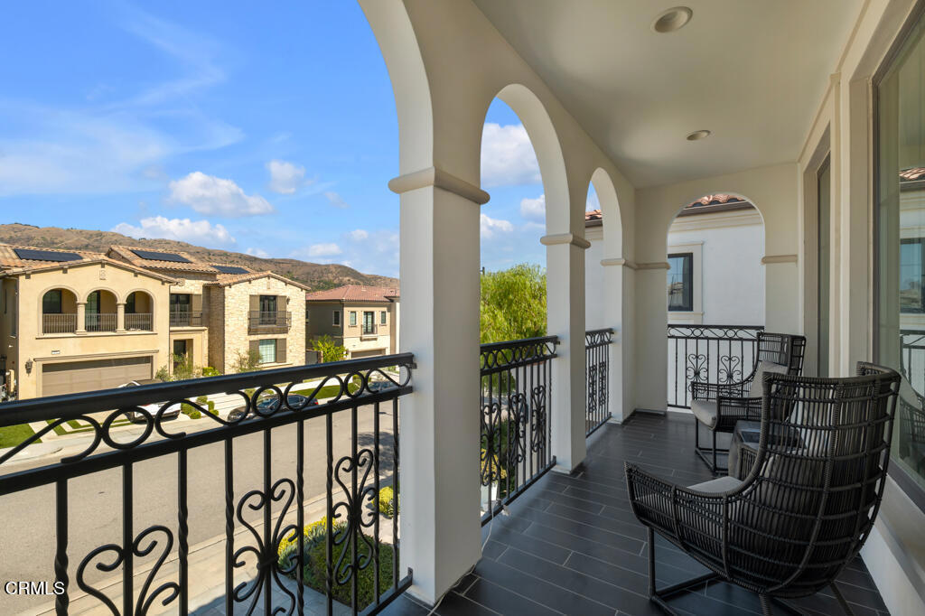 11735 N Manchester Way