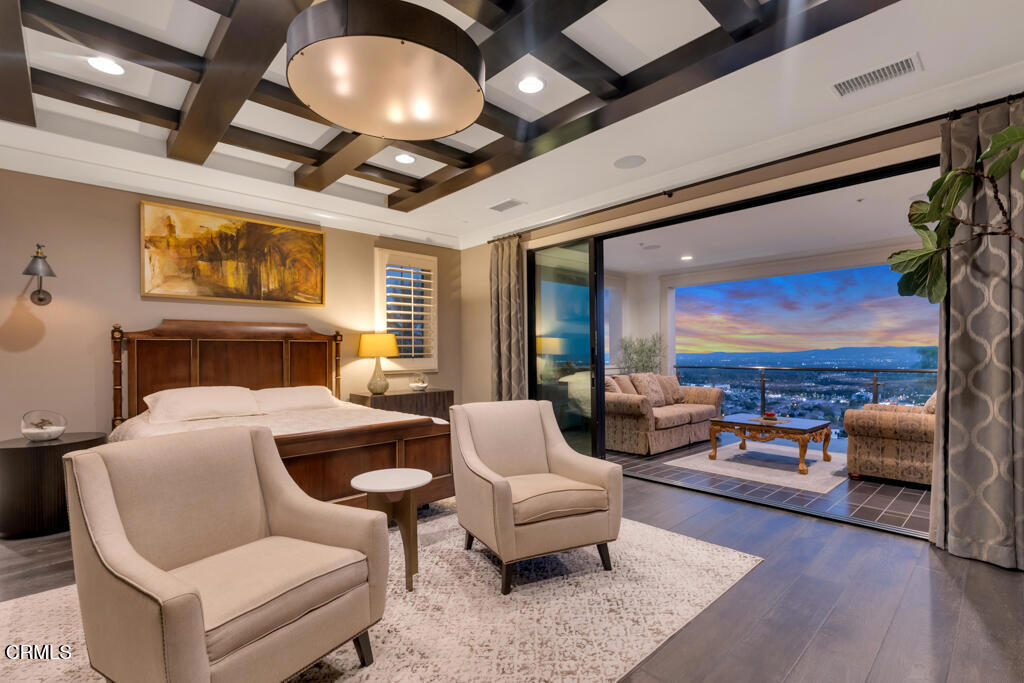 11735 N Manchester Way