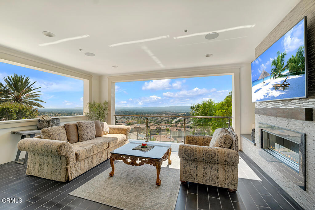 11735 N Manchester Way