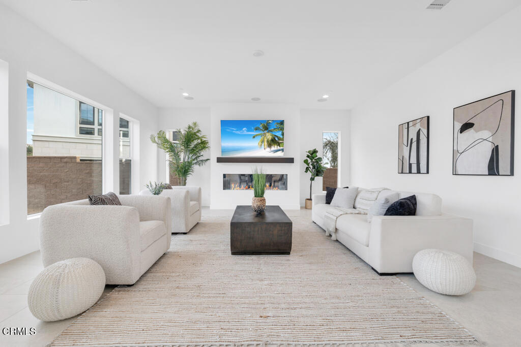 11944 N Red Hawk Lane