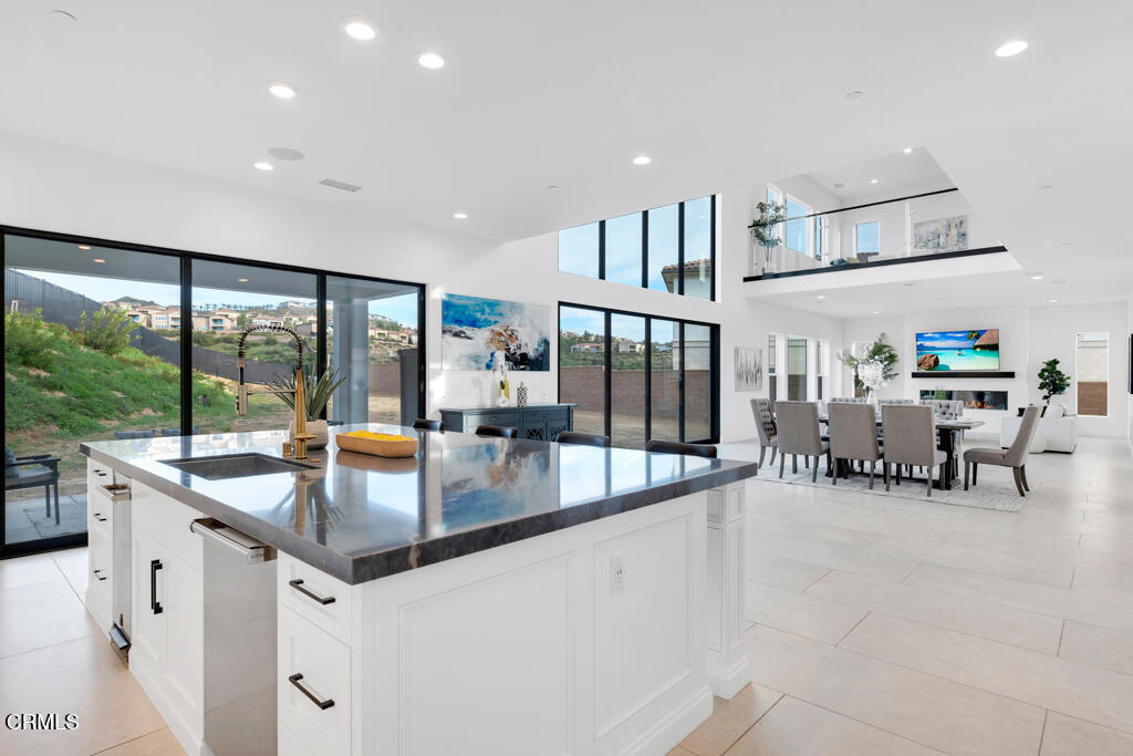 11944 N Red Hawk Lane