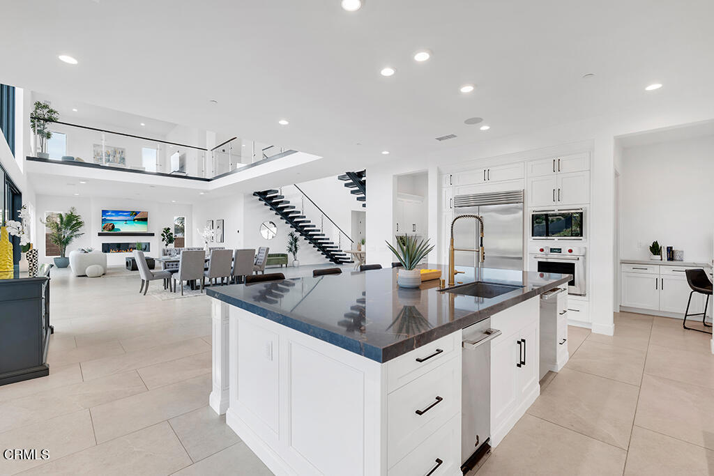 11944 N Red Hawk Lane