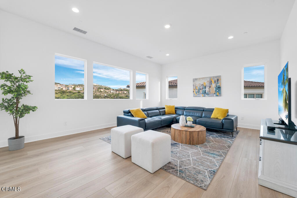 11944 N Red Hawk Lane