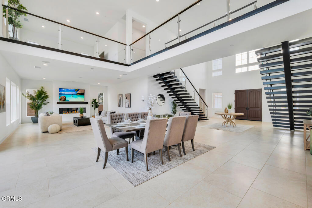 11944 N Red Hawk Lane