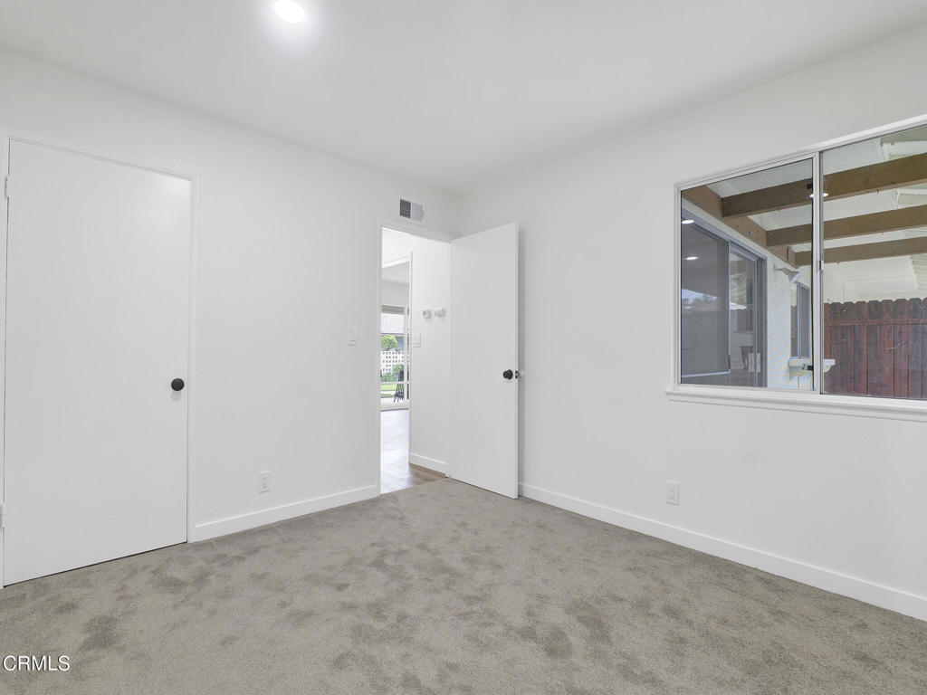 175 W Bowling Green