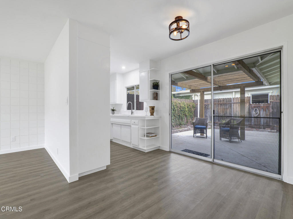 175 W Bowling Green