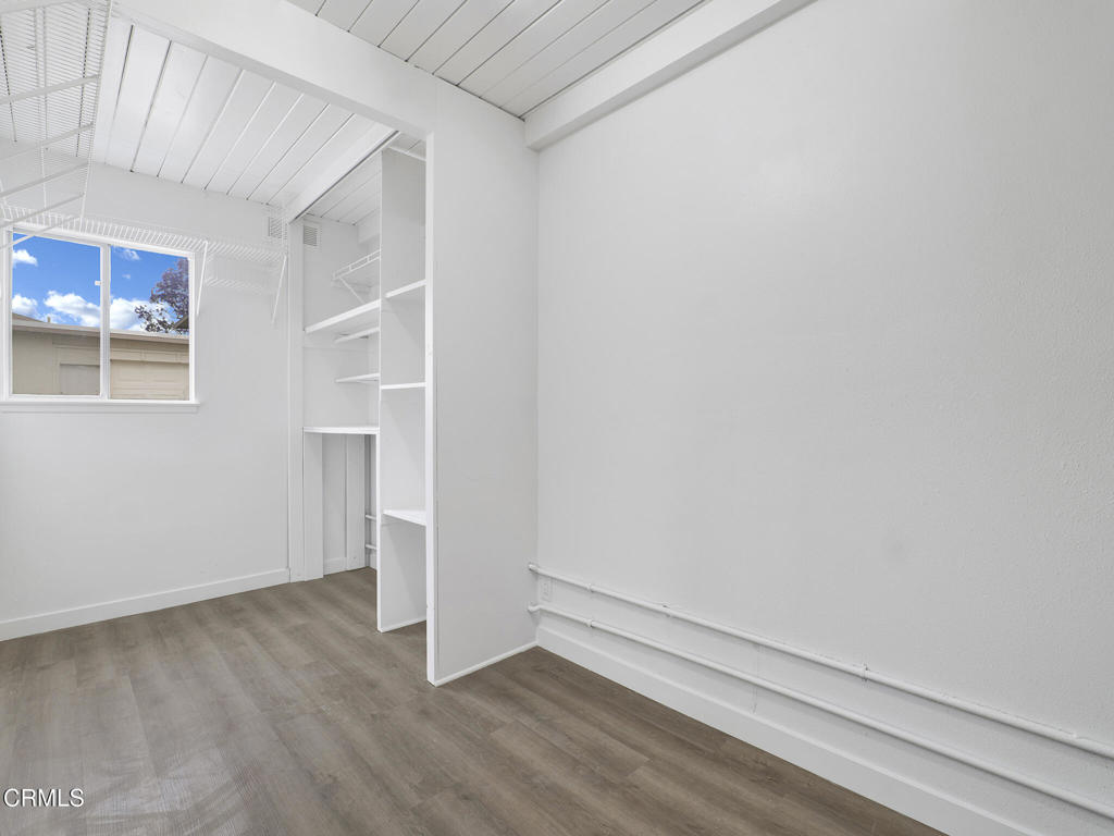 175 W Bowling Green