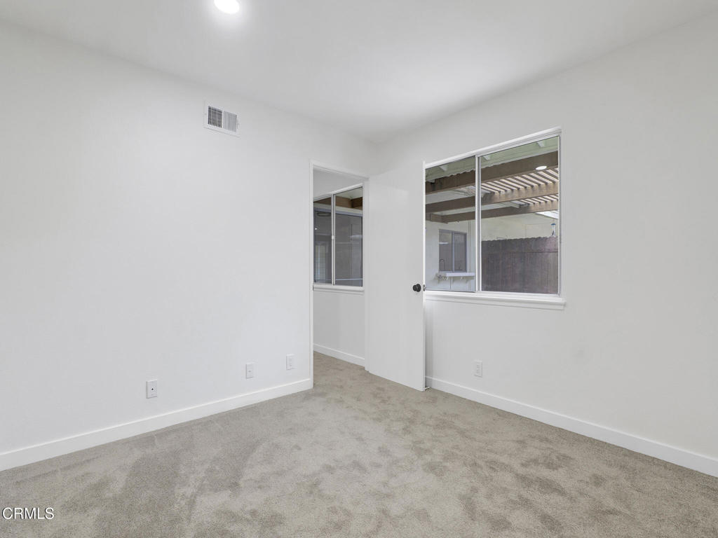 175 W Bowling Green
