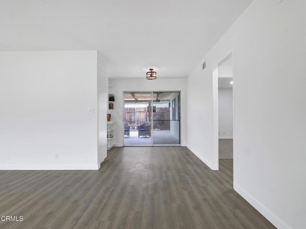 175 W Bowling Green