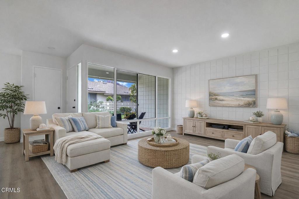 175 W Bowling Green