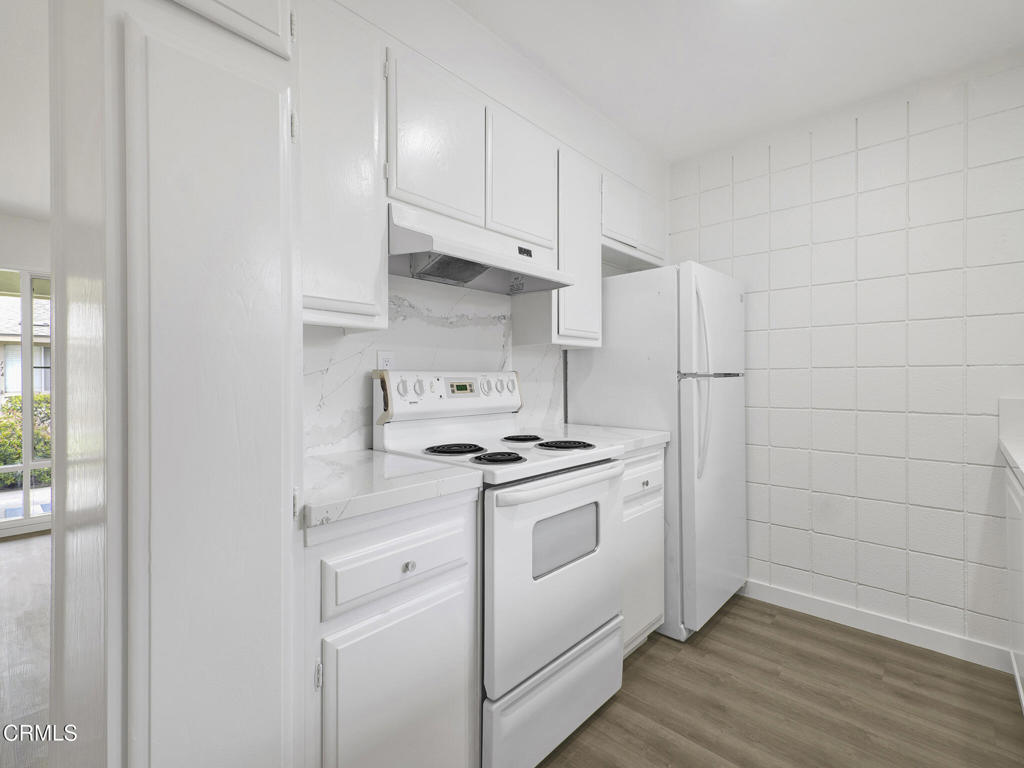 175 W Bowling Green