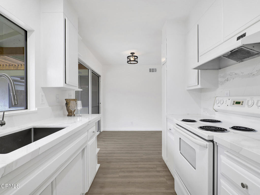 175 W Bowling Green