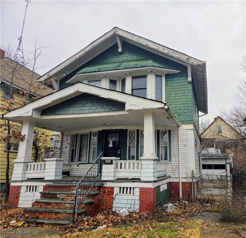 678 E 118th Street