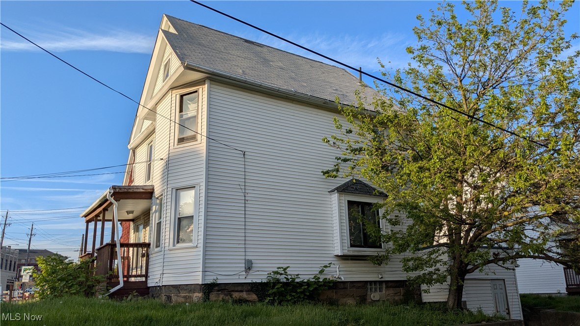 403 Spicer Street