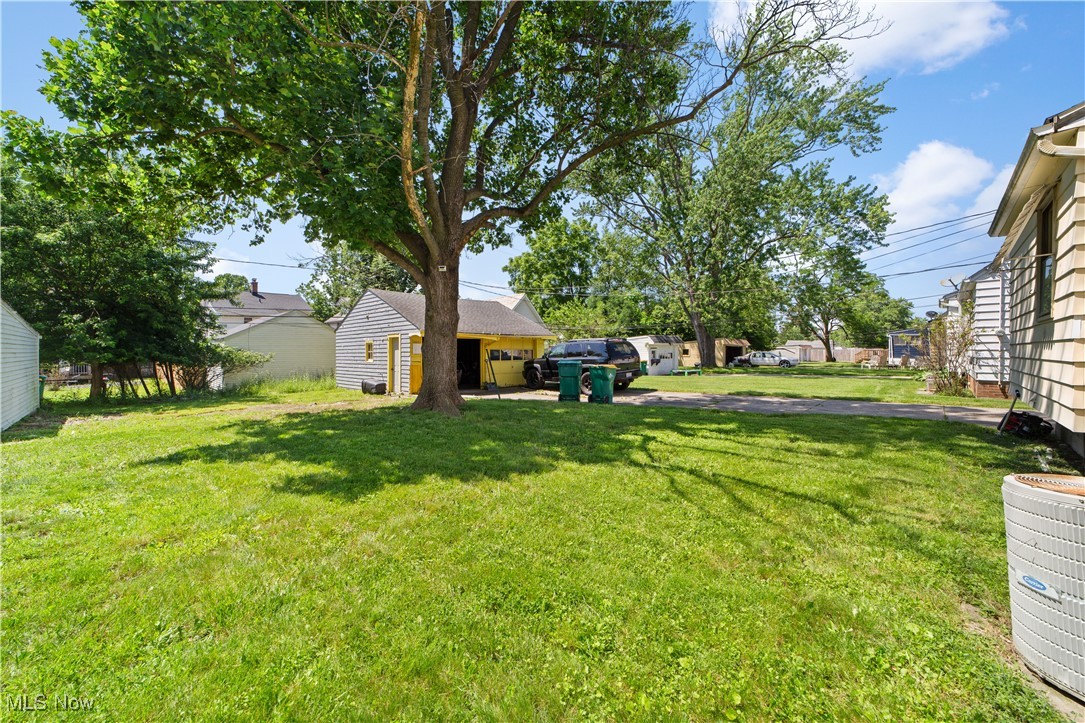 5212 Catherine Street