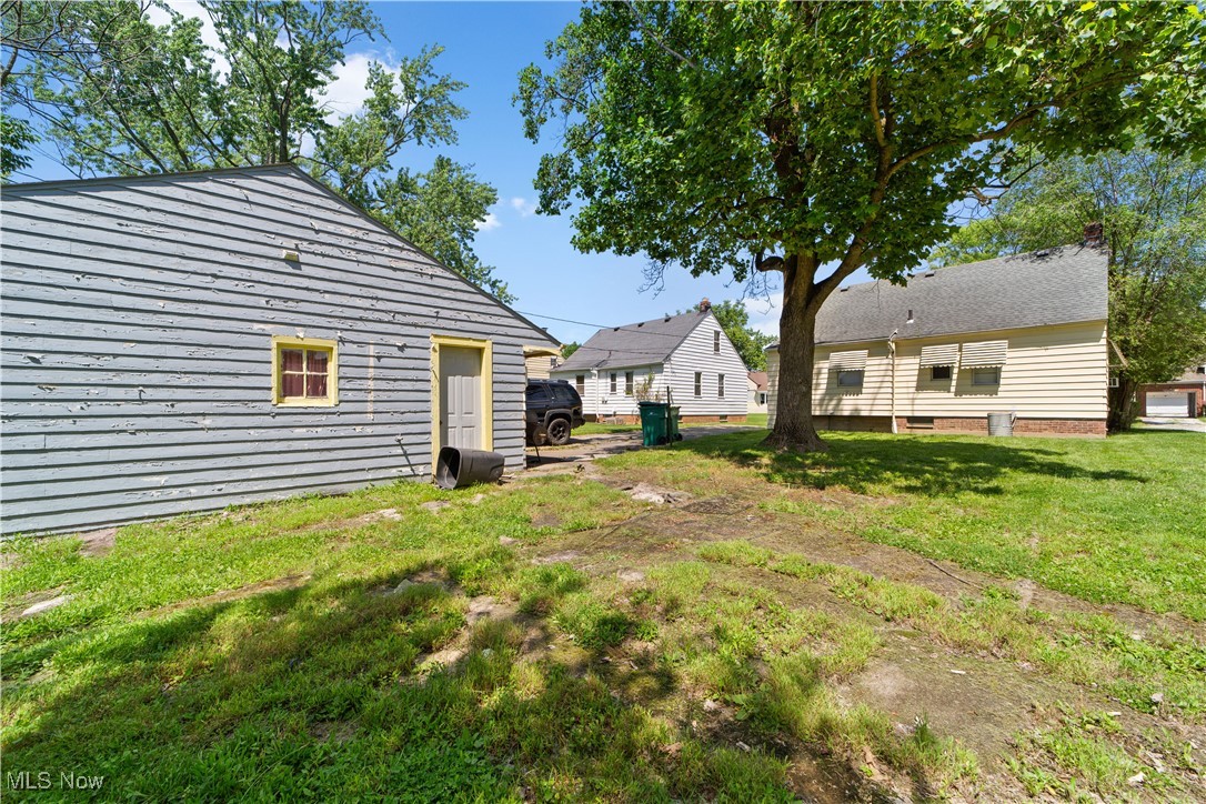 5212 Catherine Street