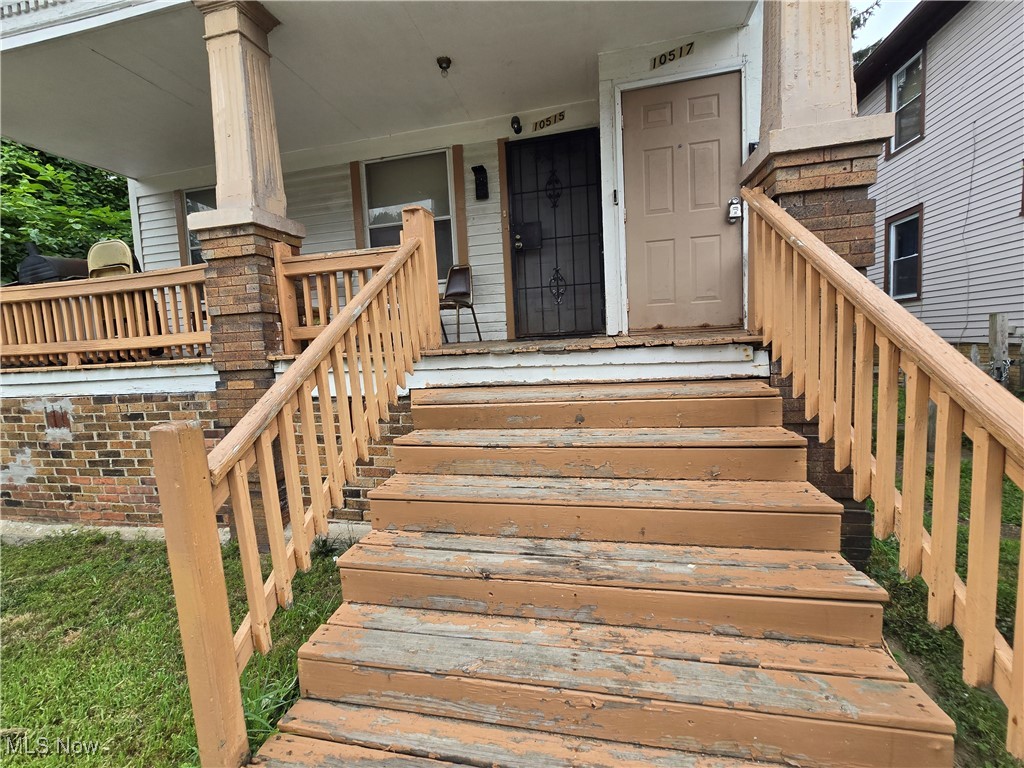 10515 Greenlawn Avenue