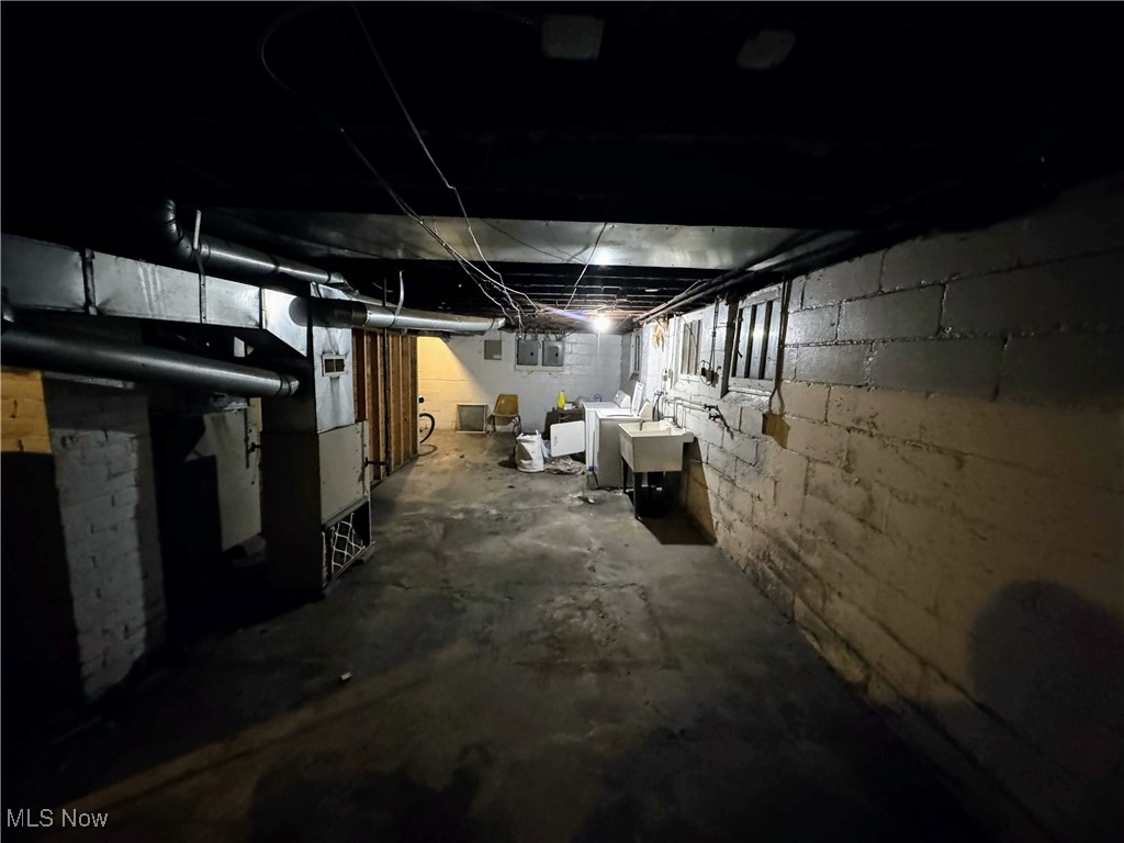 10515 Greenlawn Avenue