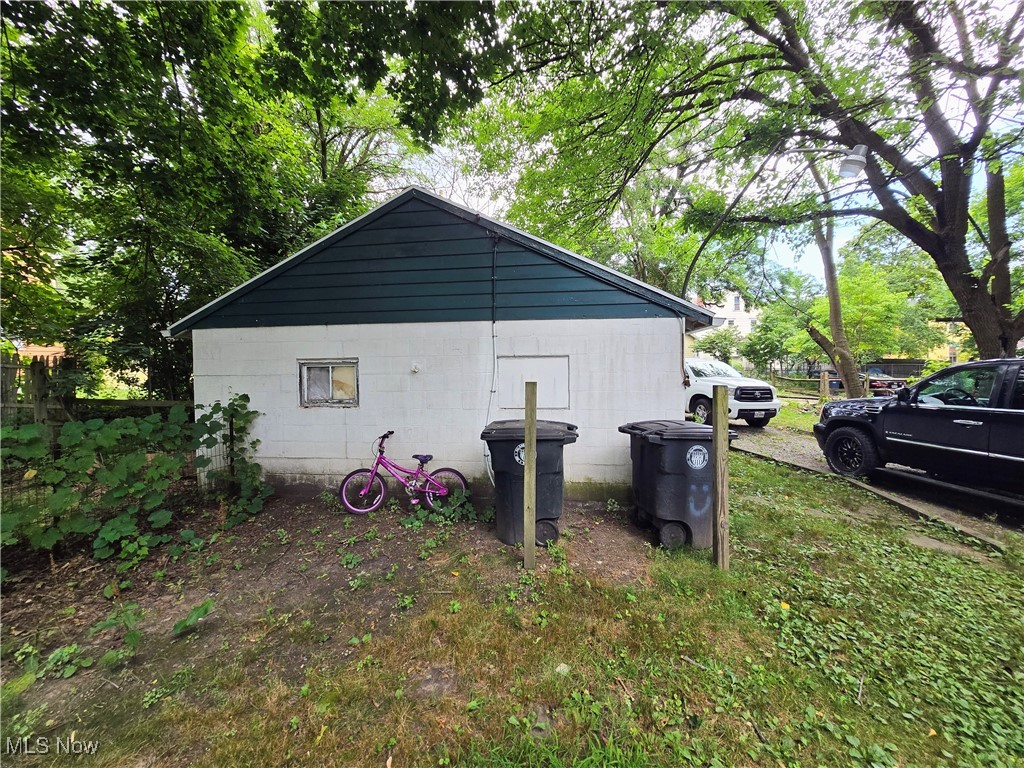 213 Gale Street