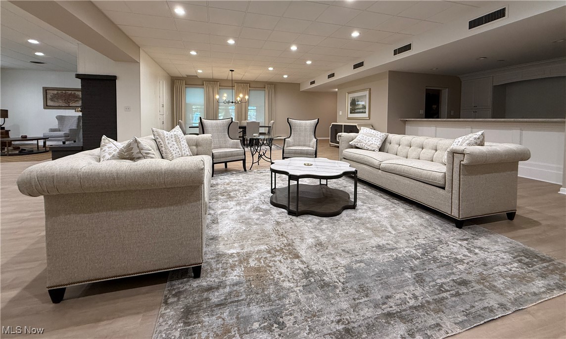 2385 Covington Road 402