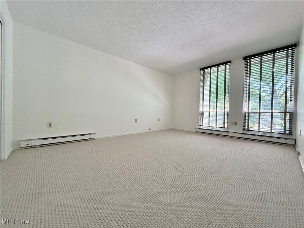 2385 Covington Road 402