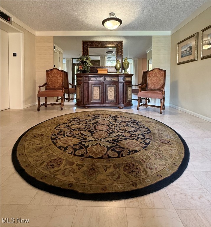 2385 Covington Road 402