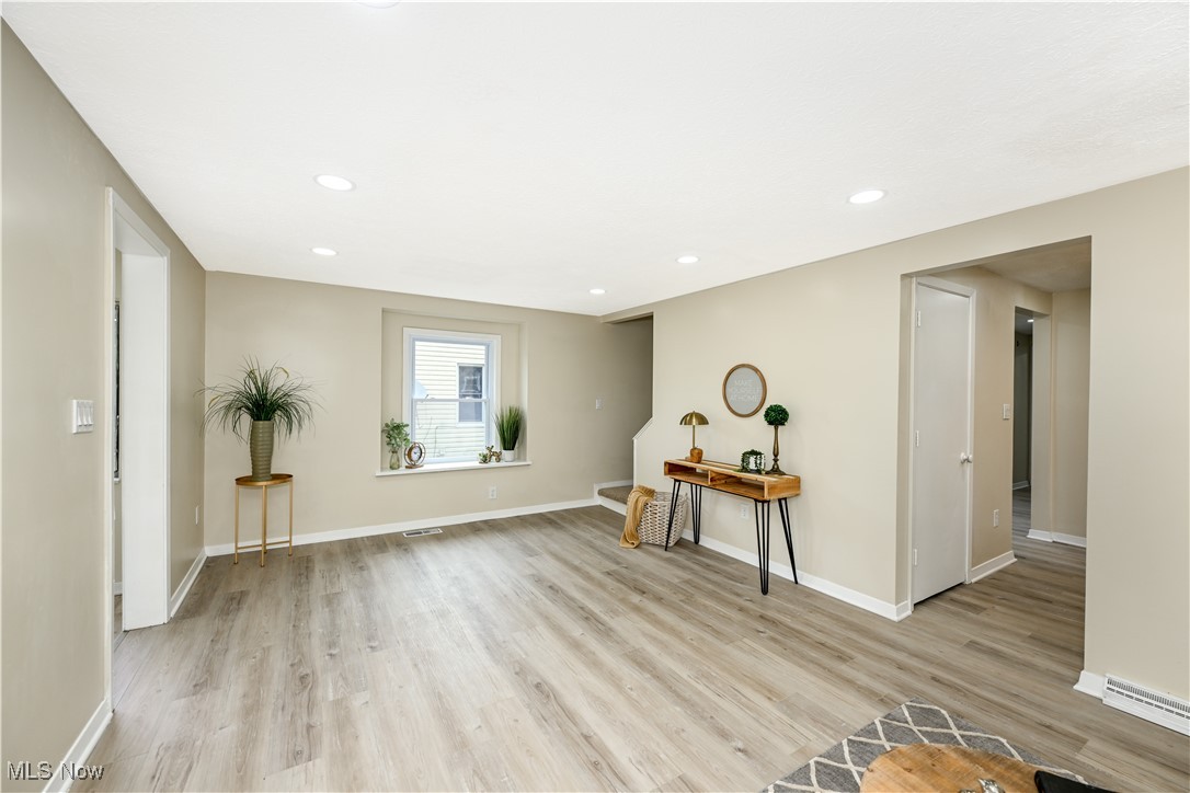 636 Flora Avenue