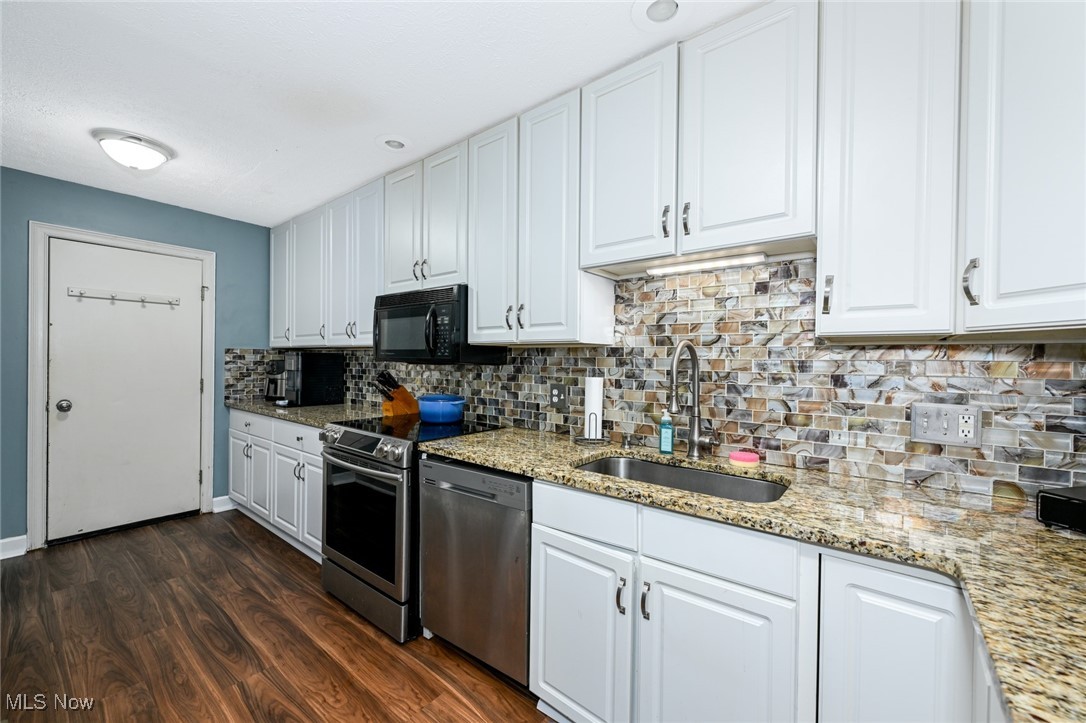 2096 Hidden Hollow Lane