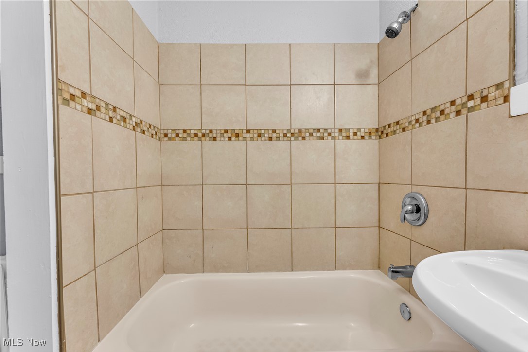 3567 W 46th Street