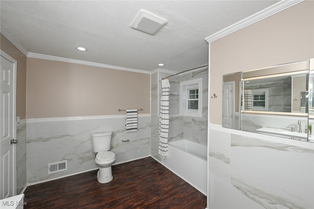 905 Shadybrook Drive