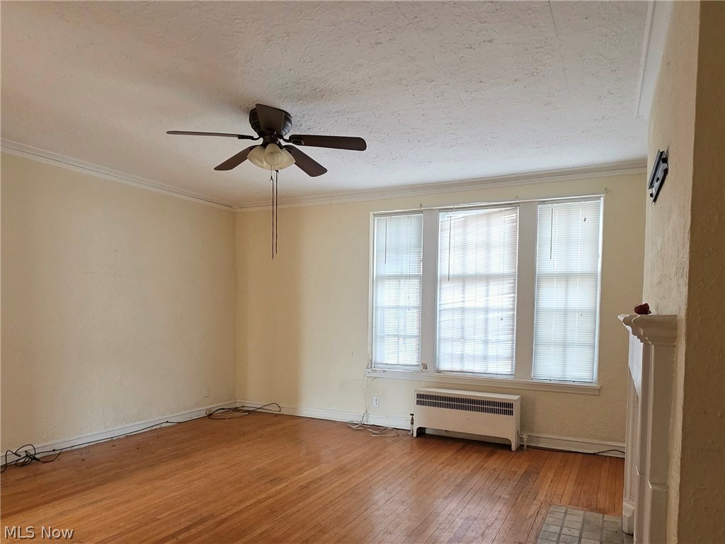 15610 Van Aken Boulevard