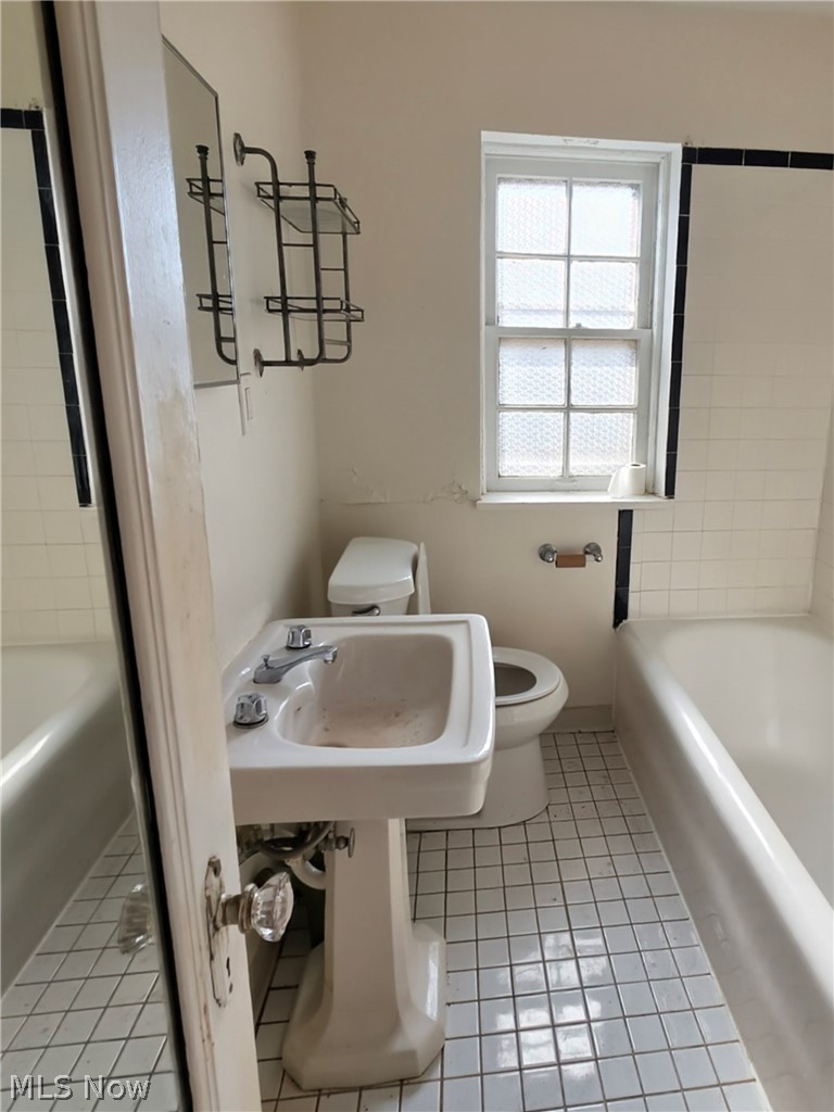 15610 Van Aken Boulevard