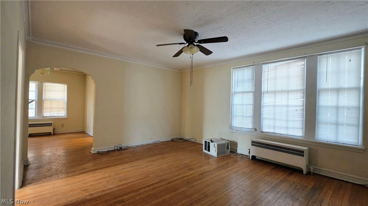 15610 Van Aken Boulevard