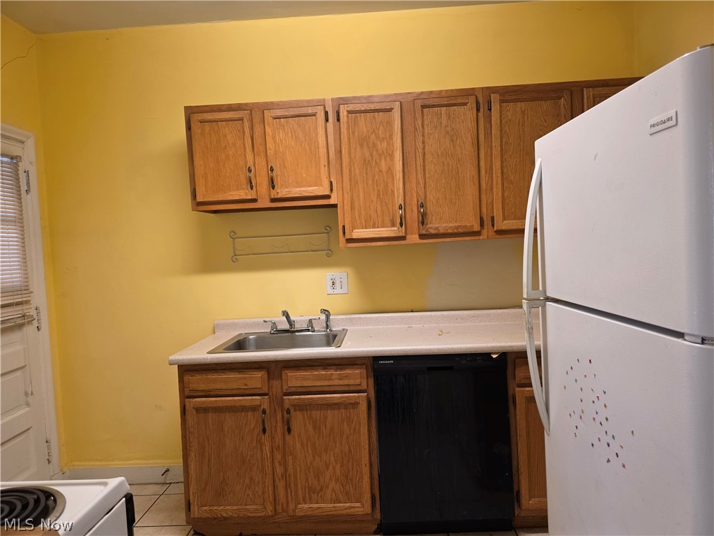 15610 Van Aken Boulevard