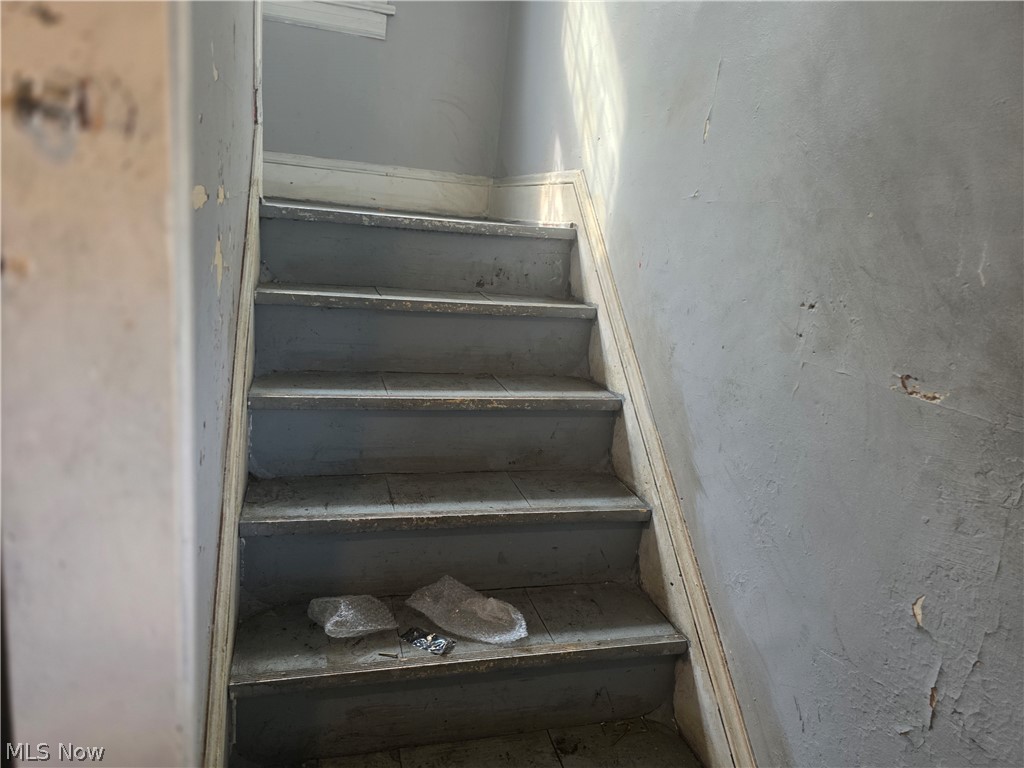 12025 Griffing Avenue