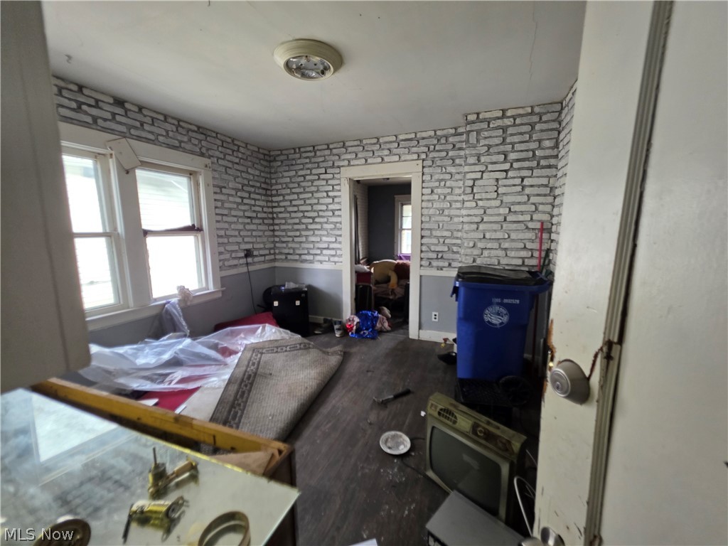 12025 Griffing Avenue