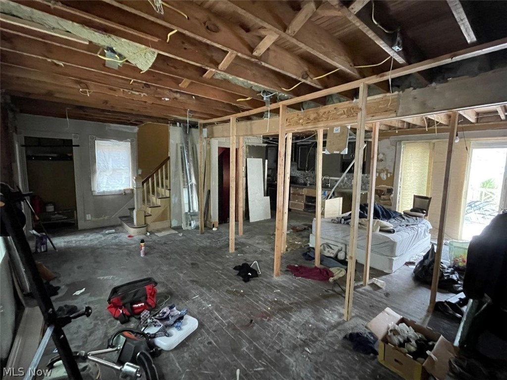 73 W Burns Avenue