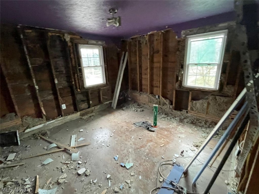 73 W Burns Avenue
