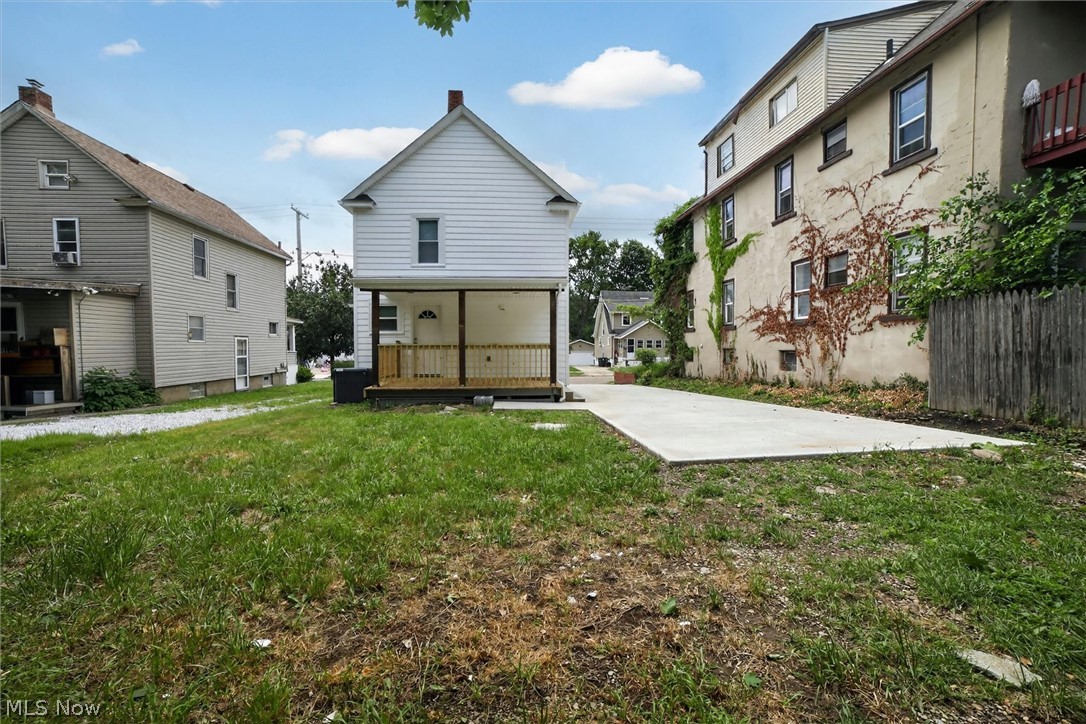 843 Chester Avenue