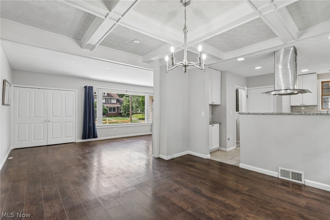 875 Hereford Drive