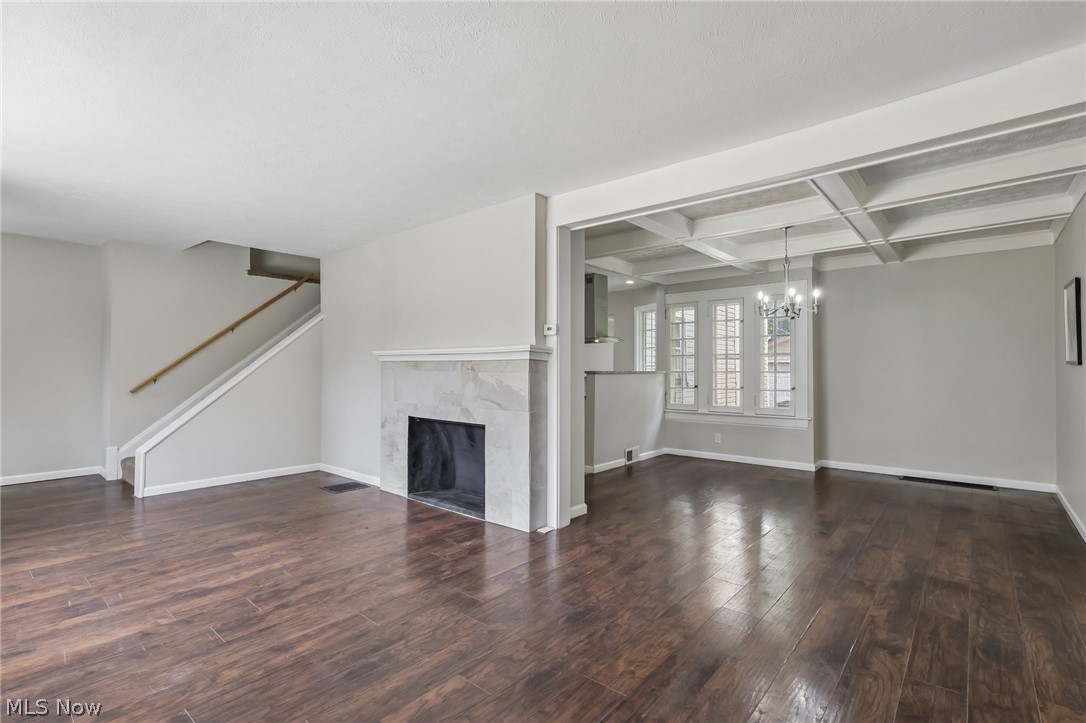 875 Hereford Drive