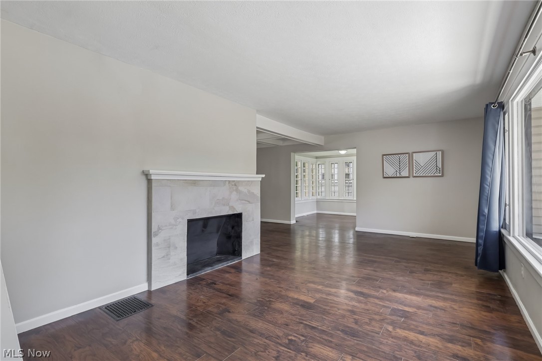 875 Hereford Drive