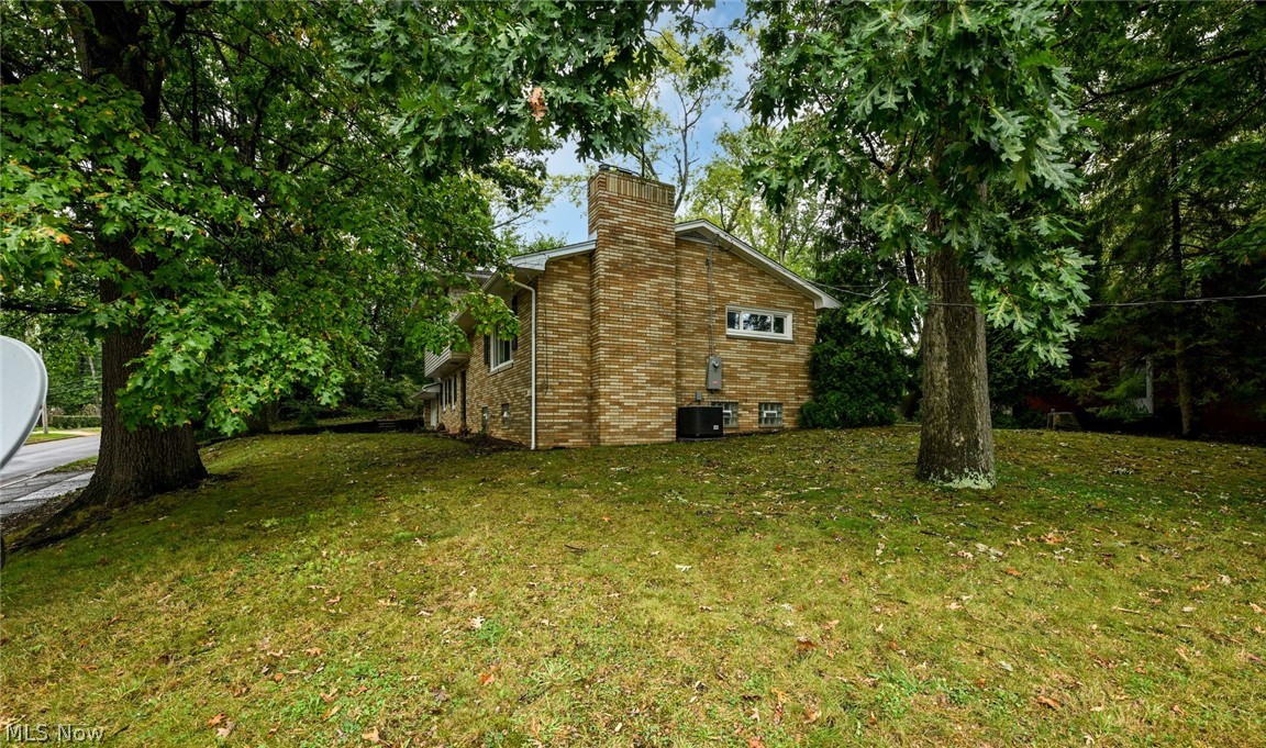 475 Iroquois Avenue