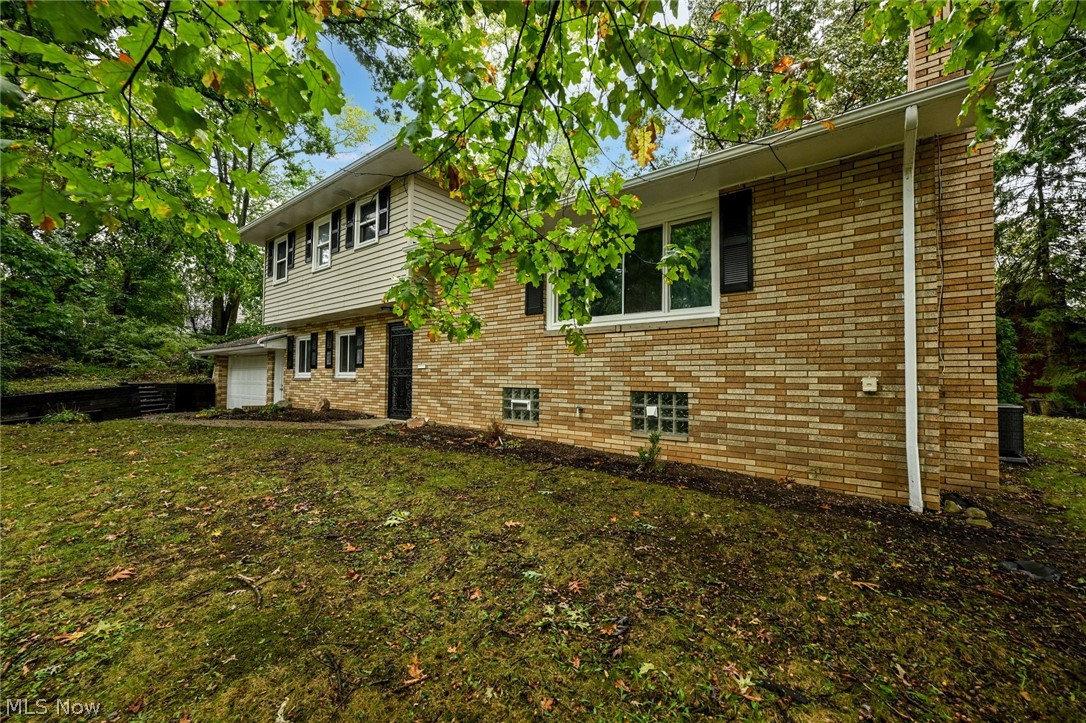 475 Iroquois Avenue
