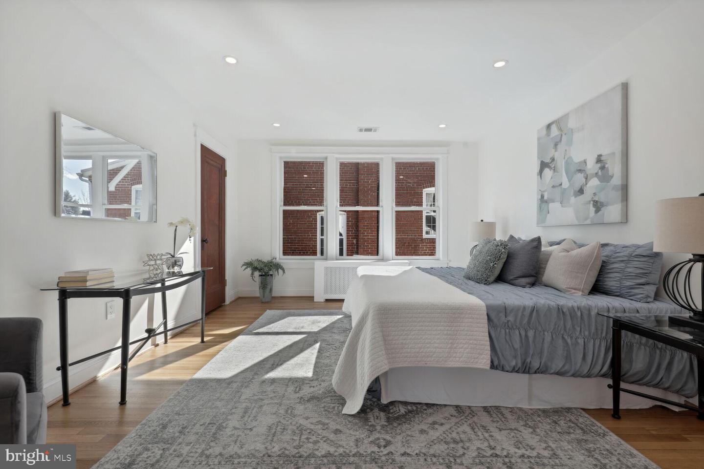 5708 Broad Branch Rd NW