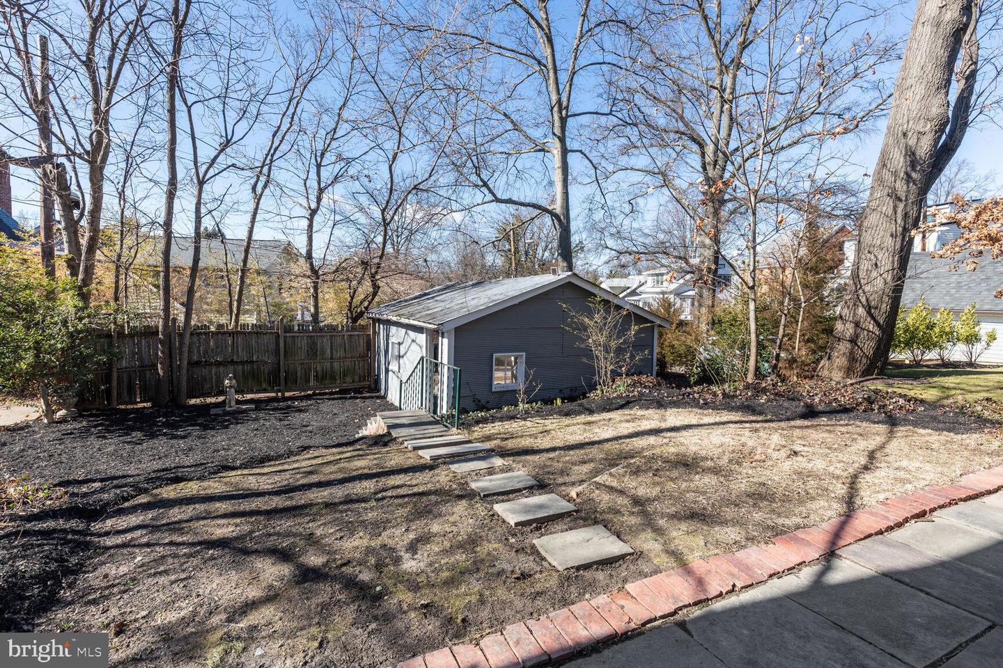 5708 Broad Branch Rd NW