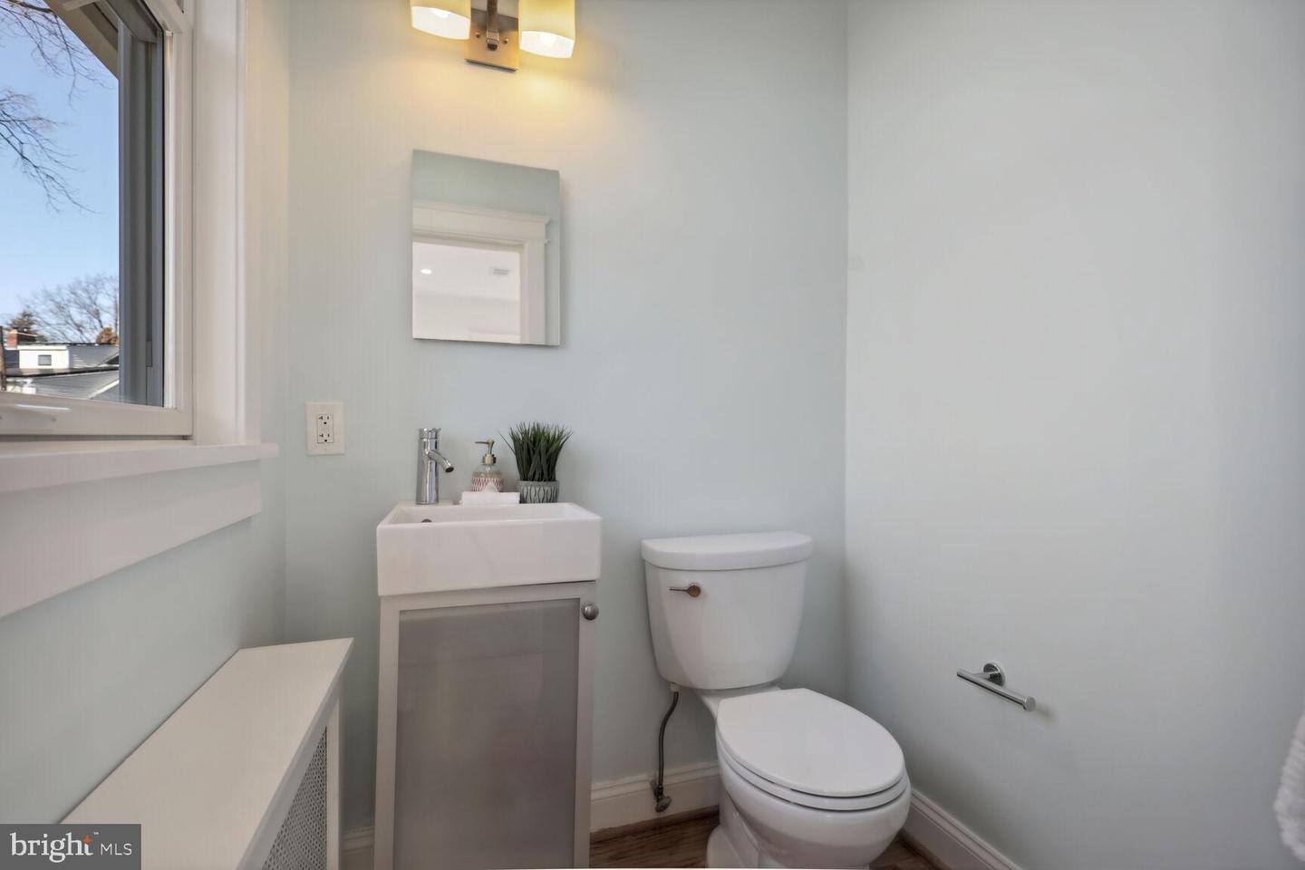 5708 Broad Branch Rd NW