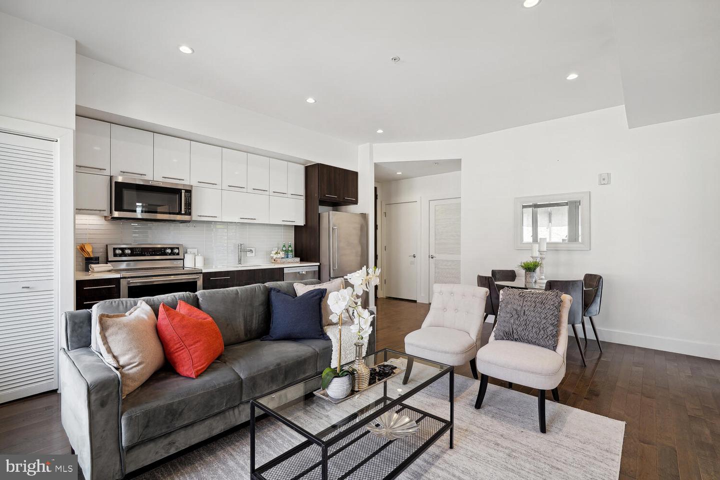 1767 Lanier Pl NW #6