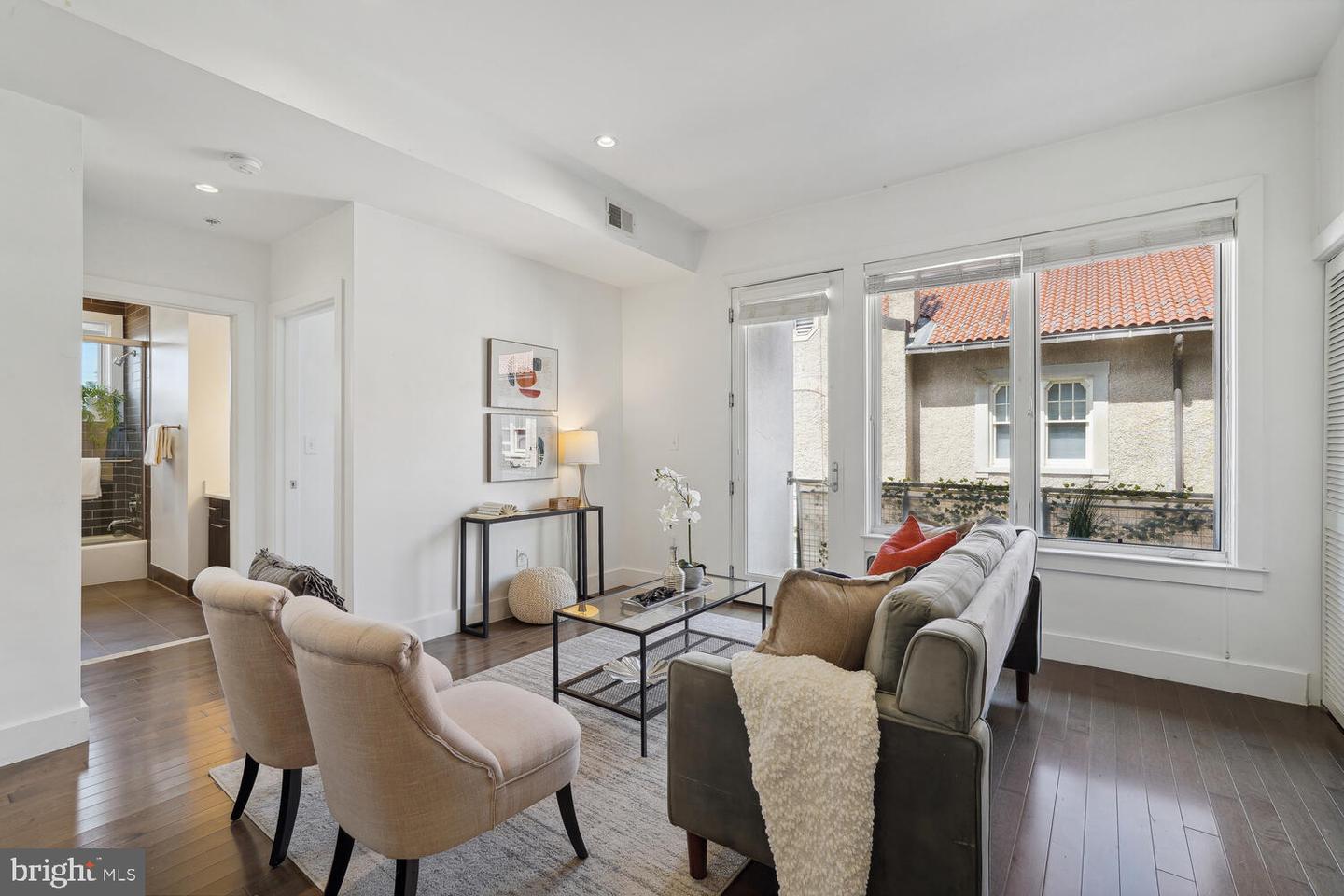 1767 Lanier Pl NW #6